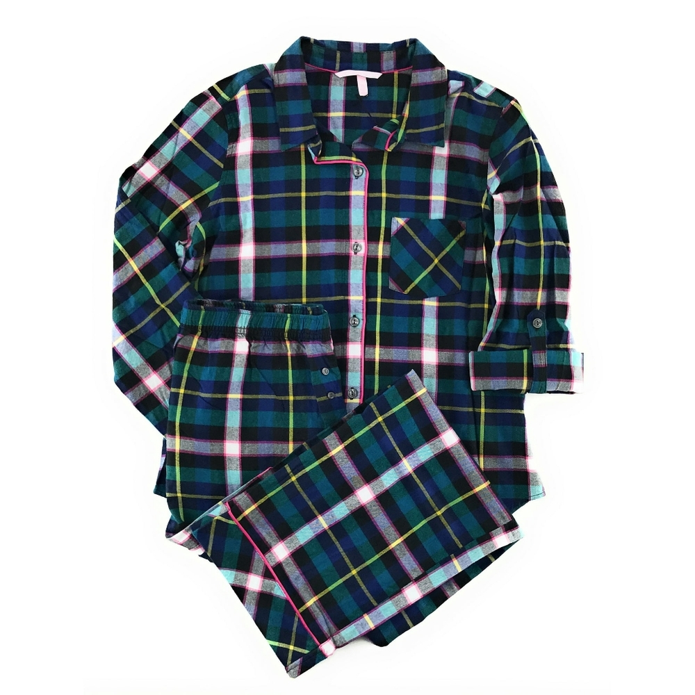 NWOT Victoria’s Secret Plaid Green Button Up Pajama Set M